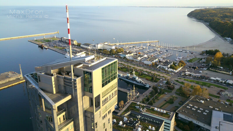 Usługi dronem: architektury i krajobrazów